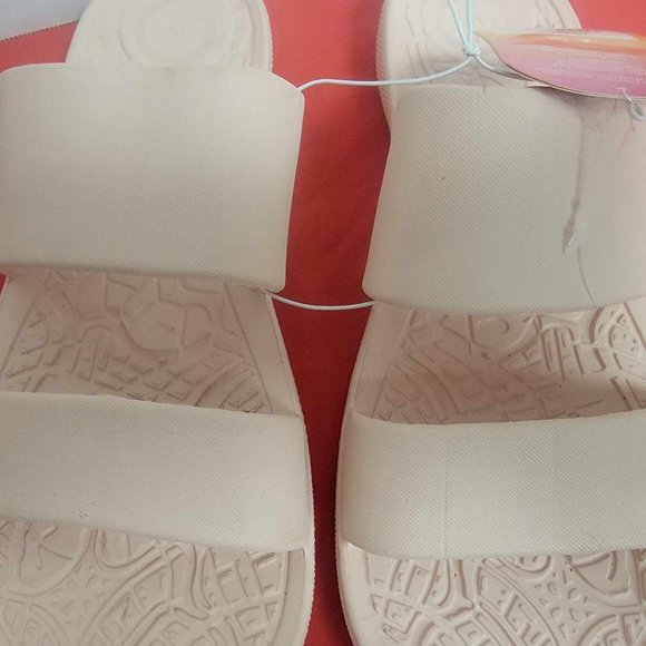 Totes Everywear Women's Hudson Slide Sandals size 11 New with tags Evening Sand - Picture 3 of 8